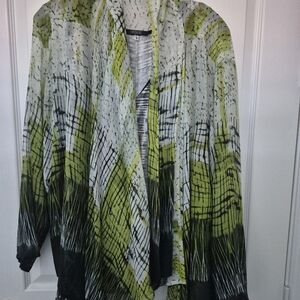 Stylish Women's Green and Black Patterned Jacket. XL Jacket M TANK